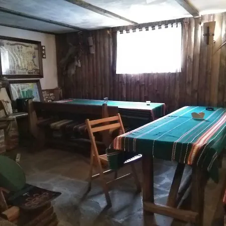 Cozy In Traditional House Apartment *